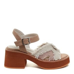 Rocket Dog Emily platform sandal in natural with frayed canvas  size 10